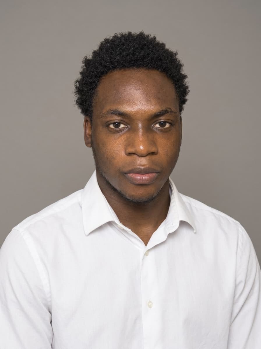 Hi, I'm Olawale